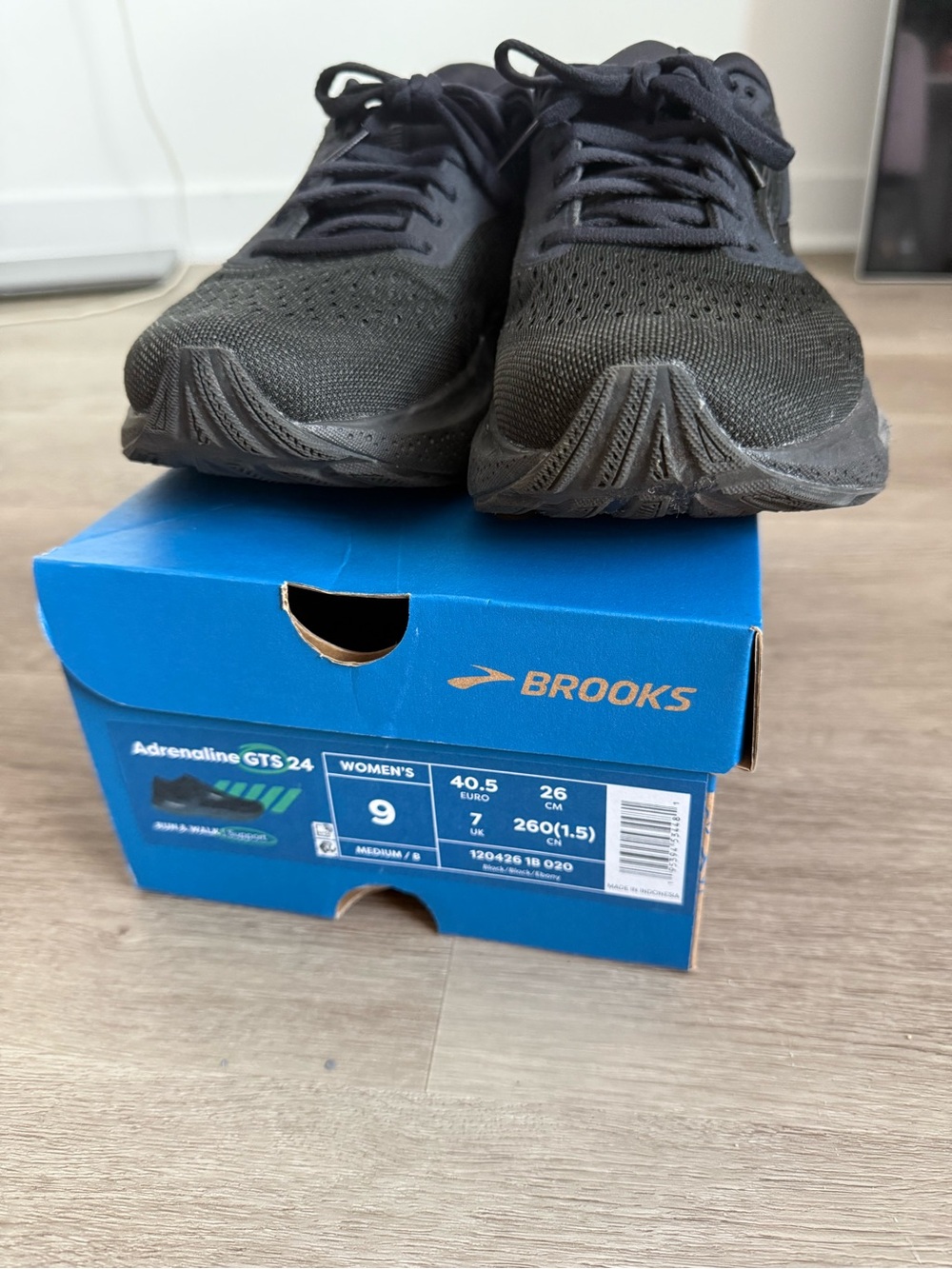 Brooks Women's Running Sneakers in Black